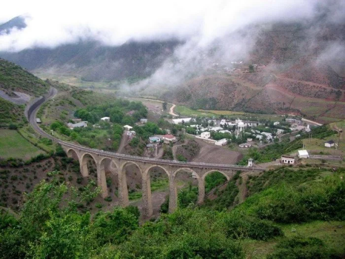 چرا ایران کشوری چهار فصل است ؟