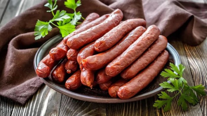 محتویات سوسیس : سوسیس از چه گوشتی تهیه می شود؟