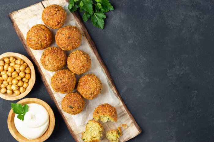 فلافل؛ خوشمزه‌ترین خوراک خیابانی خاورمیانه