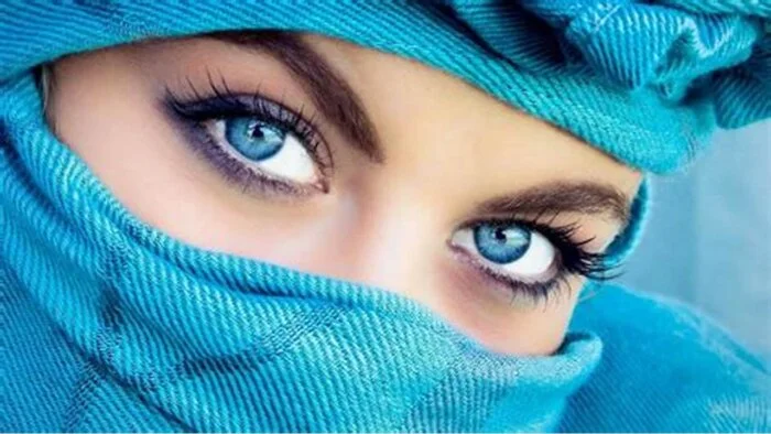 متن های زیبا و کوتاه به مناسبت روز چشم رنگی ها