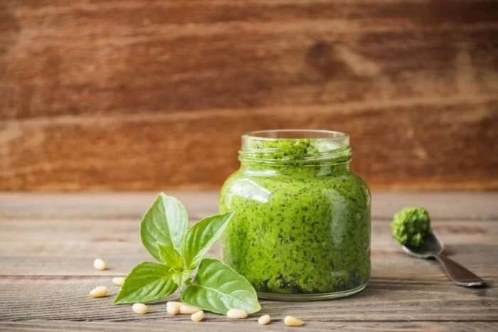 چگونه سس پستو را مثل حرفه‌ای‌ها درست کنیم؟