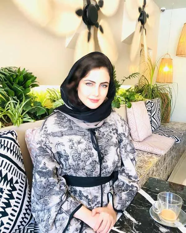 بیوگرافی بازیگر فرزانه فرنام بازیگر نقش خجسته در بامدادخمار