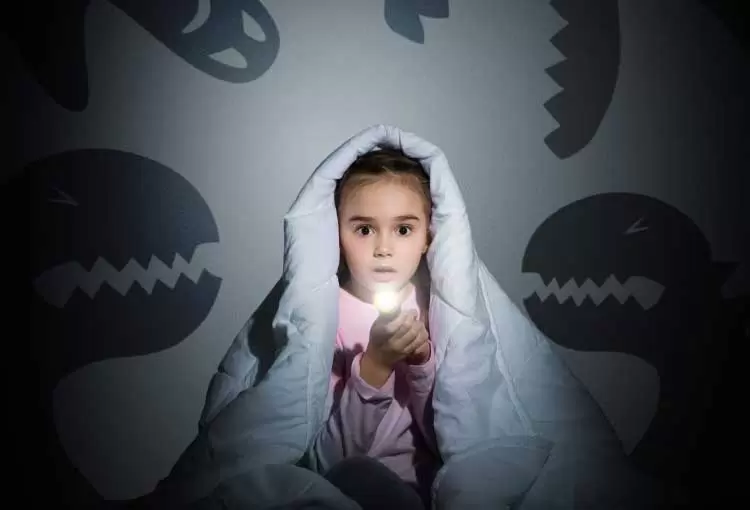 چه کار کنیم فرزندمان در تاریکی آرام باشد؟