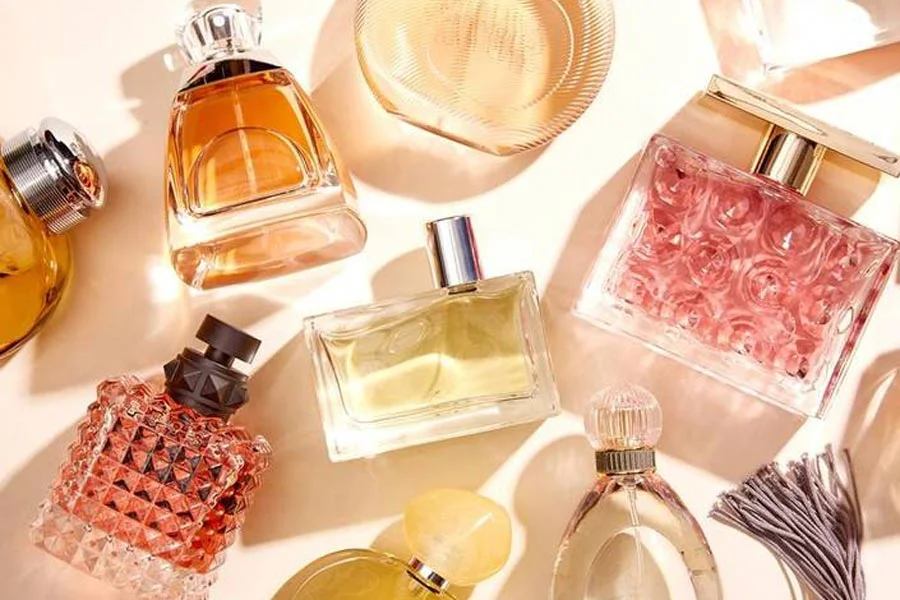 کدام عطر با فصل زندگی شما سازگار است؟ کدام عطر با فصل زندگی شما سازگار است؟