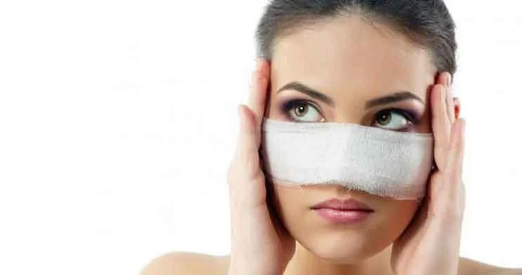 آیا بعد از جراحی بینی می‌توان مسواک زد؟