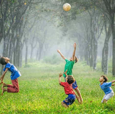 چرا کودکی را همیشه به یاد میآوریم و دلتنگ می شویم؟ چرا کودکی را همیشه به یاد میآوریم و دلتنگ می شویم؟